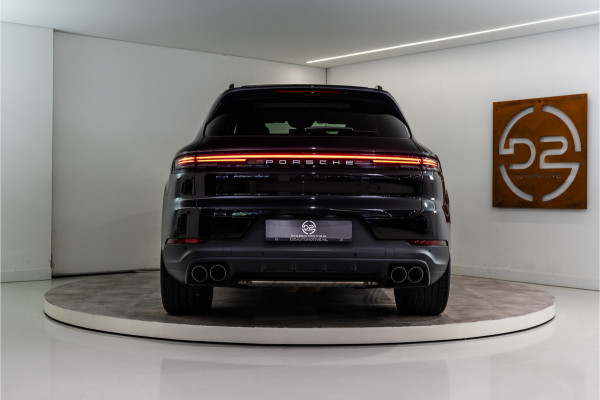 Porsche Cayenne 3.0 E-Hybrid Facelift 470PK | Luchtvering | Pano | Bose | Chrono | Sfeer | 24 MND Garantie