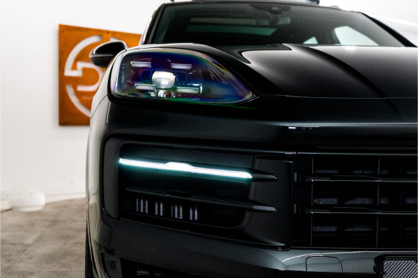 Porsche Cayenne 3.0 E-Hybrid Facelift 470PK | Luchtvering | Pano | Bose | Chrono | Sfeer | 24 MND Garantie