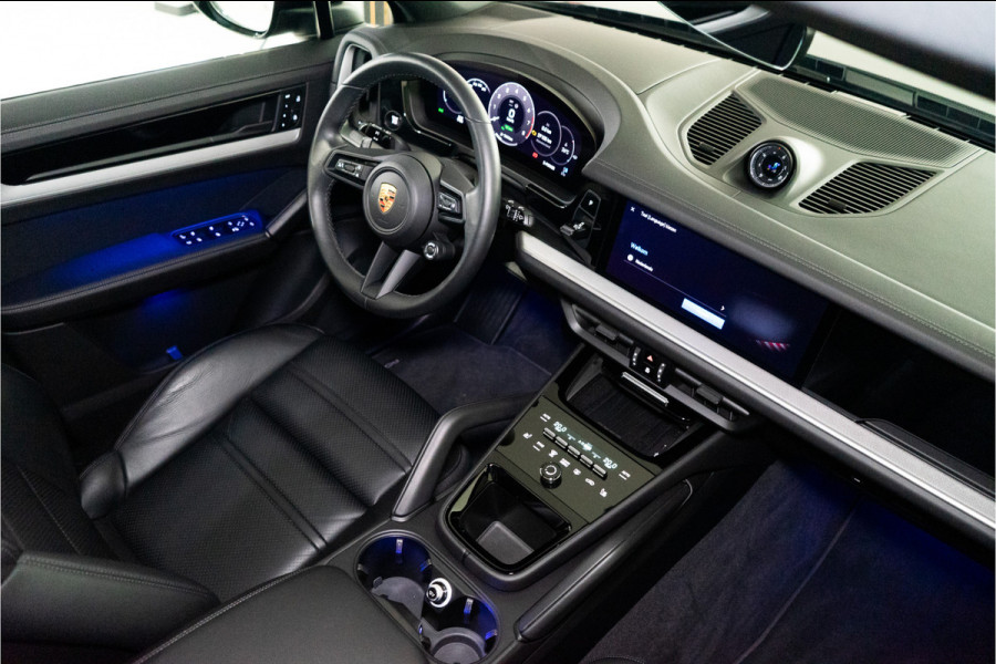 Porsche Cayenne 3.0 E-Hybrid Facelift 470PK | Luchtvering | Pano | Bose | Chrono | Sfeer | 24 MND Garantie