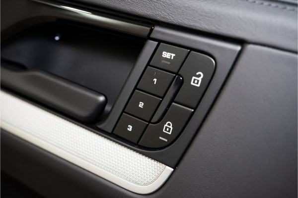 Porsche Cayenne 3.0 E-Hybrid Facelift 470PK | Luchtvering | Pano | Bose | Chrono | Sfeer | 24 MND Garantie