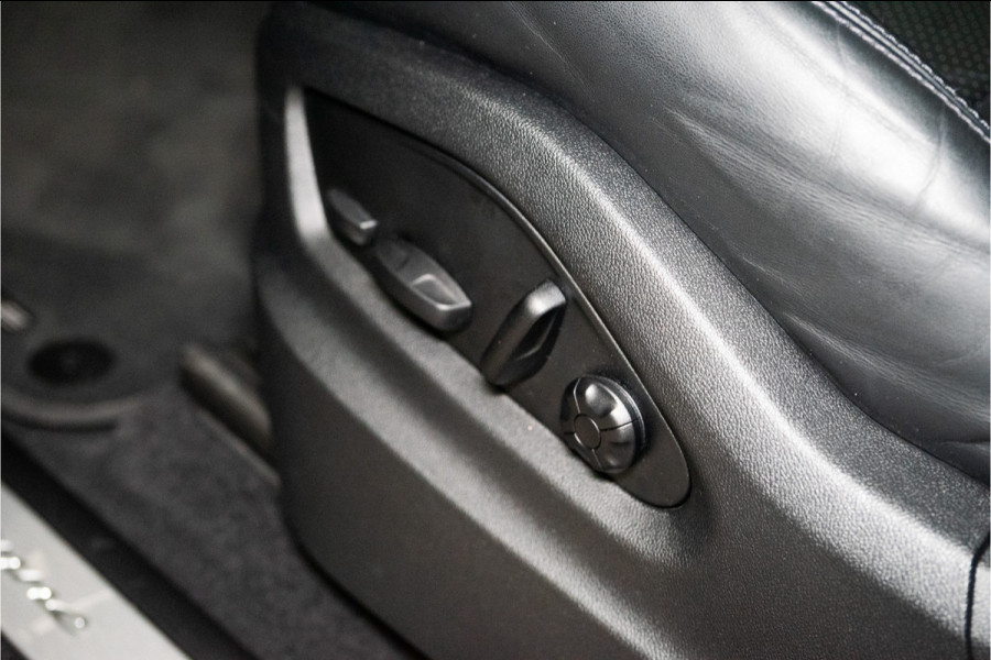 Porsche Cayenne 3.0 E-Hybrid Facelift 470PK | Luchtvering | Pano | Bose | Chrono | Sfeer | 24 MND Garantie
