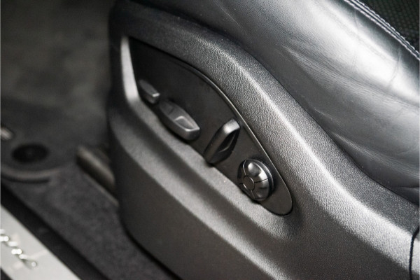 Porsche Cayenne 3.0 E-Hybrid Facelift 470PK | Luchtvering | Pano | Bose | Chrono | Sfeer | 24 MND Garantie