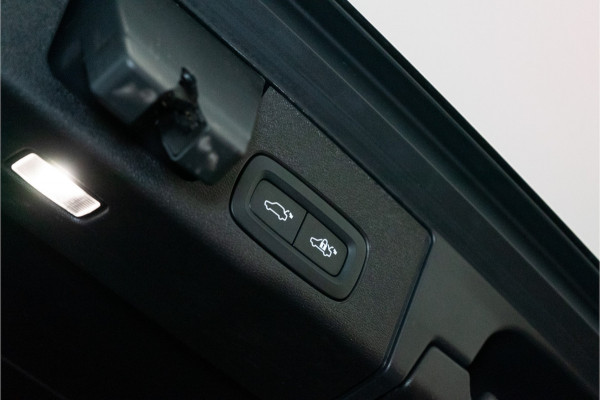 Volvo XC60 2.0 T8 AWD Polestar Engineered 455PK Long Range | Pano | Leder | Trekhaak | Memory | 12 MND Garantie