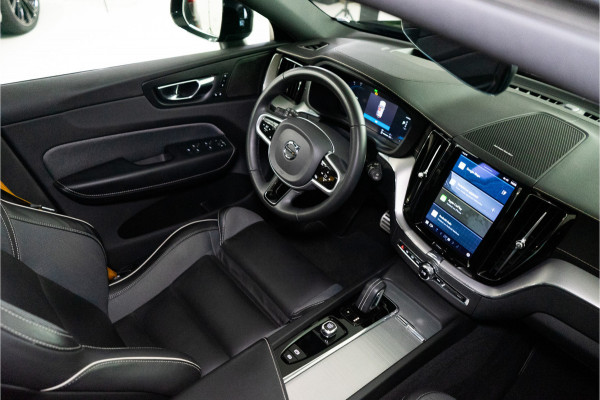Volvo XC60 2.0 T8 AWD Polestar Engineered 455PK Long Range | Pano | Leder | Trekhaak | Memory | 12 MND Garantie