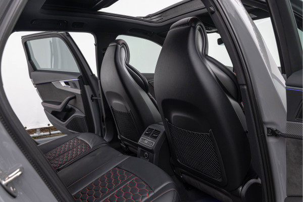 Audi RS4 Avant 2.9 TFSI 450pk Quattro Pano HuD B&O 20'' ACC Matrix 280 km/h