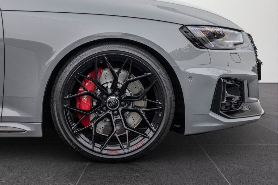 Audi RS4 Avant 2.9 TFSI 450pk Quattro Pano HuD B&O 20'' ACC Matrix 280 km/h