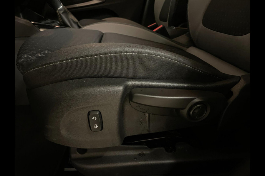 Opel Crossland X 1.2 Turbo Innovation 110PK AIRCO CLIMA NAVI CRUISE APPLE CARPLAY KEYLESS VELGEN NIEUWSTAAT