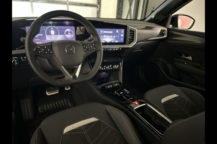 Opel Mokka Electric Ultimate 50 kWh Prachtige Mokka in nieuwstaat, hele lage kilometerstand, Multimedia Navi Pro Zwart Dak!