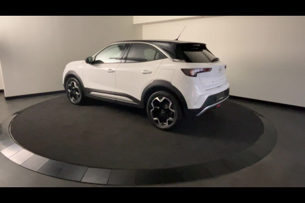 Opel Mokka Electric Ultimate 50 kWh Prachtige Mokka in nieuwstaat, hele lage kilometerstand, Multimedia Navi Pro Zwart Dak!