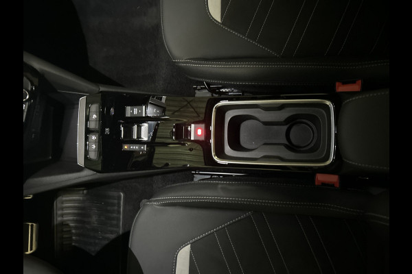 Opel Mokka Electric Ultimate 50 kWh Prachtige Mokka in nieuwstaat, hele lage kilometerstand, Multimedia Navi Pro Zwart Dak!