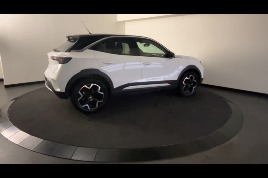 Opel Mokka Electric Ultimate 50 kWh Prachtige Mokka in nieuwstaat, hele lage kilometerstand, Multimedia Navi Pro Zwart Dak!