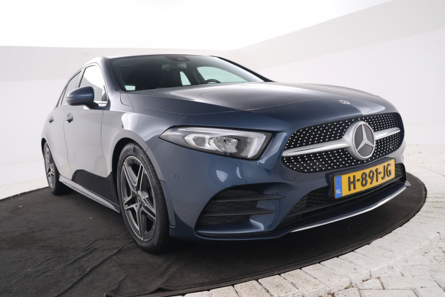 Mercedes-Benz A-Klasse 200 Business Solution AMG Upgrade Automaat, Panorama,