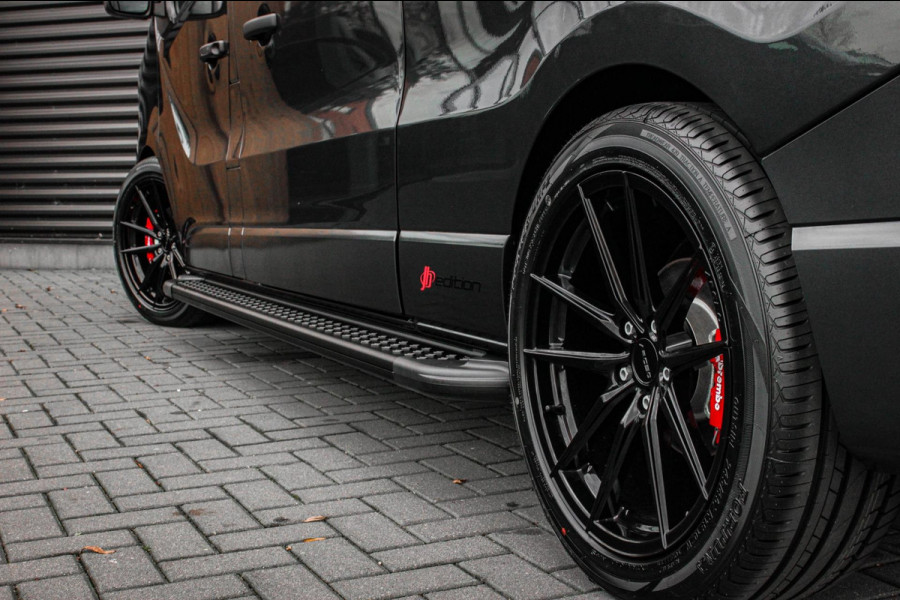 Renault Trafic L2H1 170PK DUBBEL CABINE LUXE / NAVIGATIE / CLIMATECONTROL / VERLAAGD / DIGITAAL SCHERM / CAMERA / JB- EDITION FULL