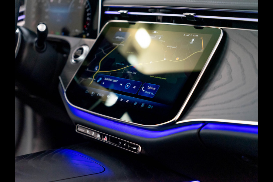 Mercedes-Benz E-Klasse E 300 e 4MATIC AMG Line Advanced Plus | Pano