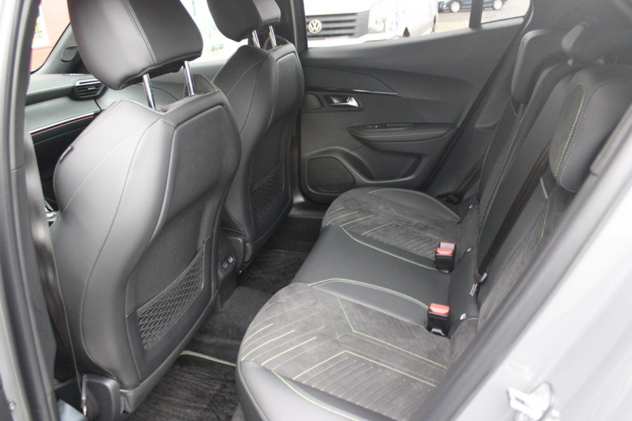 Peugeot 2008 1.2 130PK AUTOMAAT GT PACK | ELEKTRISCH BEDIENBARE BESTUURDERSSTOEL | NAVIGATIE | FULL LED KOPLAMPEN | DRAADLOZE APPLE CARPLAY/ANDROID AUTO | ADAPTIVE CRUISE CONTROL | CAMERA VOOR + ACHTER | CLIMATE CONTROL | LICHTMETALEN VELGEN 17" | KEYLESS ENTRY/START | DAB+ RADIO | ALCANTARA/LEDEREN BEKLEDING  | DODEHOEK DETECTIE | PARKEERSENSOREN VOOR + ACHTER | STOEL VERWARMING |