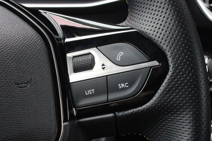 Peugeot 2008 1.2 130PK AUTOMAAT GT PACK | ELEKTRISCH BEDIENBARE BESTUURDERSSTOEL | NAVIGATIE | FULL LED KOPLAMPEN | DRAADLOZE APPLE CARPLAY/ANDROID AUTO | ADAPTIVE CRUISE CONTROL | CAMERA VOOR + ACHTER | CLIMATE CONTROL | LICHTMETALEN VELGEN 17" | KEYLESS ENTRY/START | DAB+ RADIO | ALCANTARA/LEDEREN BEKLEDING  | DODEHOEK DETECTIE | PARKEERSENSOREN VOOR + ACHTER | STOEL VERWARMING |