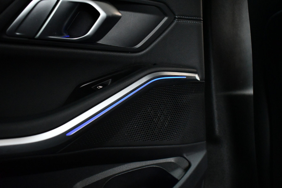 BMW 3-serie 330i Sportline 18inch HiFi Live-Cockpit Sfeer