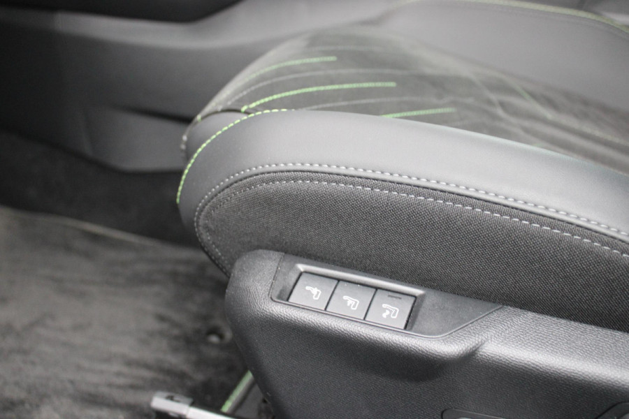 Peugeot 2008 1.2 130PK AUTOMAAT GT PACK | ELEKTRISCH BEDIENBARE BESTUURDERSSTOEL | NAVIGATIE | FULL LED KOPLAMPEN | DRAADLOZE APPLE CARPLAY/ANDROID AUTO | ADAPTIVE CRUISE CONTROL | CAMERA VOOR + ACHTER | CLIMATE CONTROL | LICHTMETALEN VELGEN 17" | KEYLESS ENTRY/START | DAB+ RADIO | ALCANTARA/LEDEREN BEKLEDING  | DODEHOEK DETECTIE | PARKEERSENSOREN VOOR + ACHTER | STOEL VERWARMING |