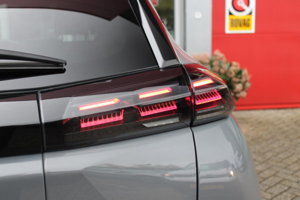 Peugeot 2008 1.2 130PK AUTOMAAT GT PACK | ELEKTRISCH BEDIENBARE BESTUURDERSSTOEL | NAVIGATIE | FULL LED KOPLAMPEN | DRAADLOZE APPLE CARPLAY/ANDROID AUTO | ADAPTIVE CRUISE CONTROL | CAMERA VOOR + ACHTER | CLIMATE CONTROL | LICHTMETALEN VELGEN 17" | KEYLESS ENTRY/START | DAB+ RADIO | ALCANTARA/LEDEREN BEKLEDING  | DODEHOEK DETECTIE | PARKEERSENSOREN VOOR + ACHTER | STOEL VERWARMING |