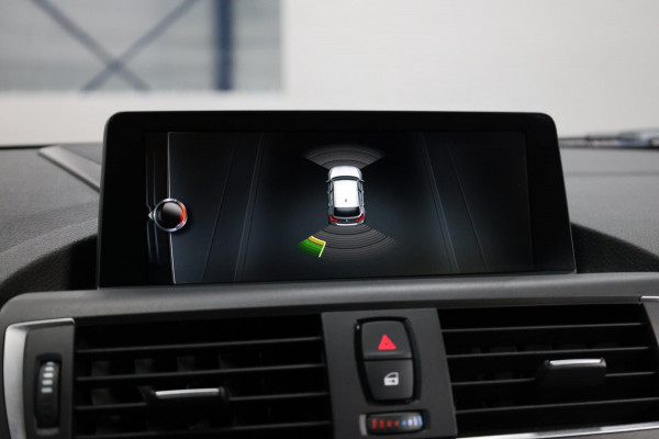 BMW 1-serie 120i M-Sport LED/M-PAKKET/SCHUIFDAK/LEER+S.VERWARMING/LMV/PDC/CRUISE/ECC/12 MND GARANTIE!