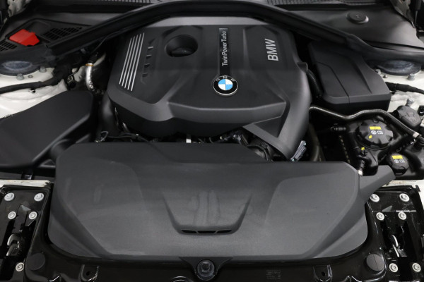 BMW 1-serie 120i M-Sport LED/M-PAKKET/SCHUIFDAK/LEER+S.VERWARMING/LMV/PDC/CRUISE/ECC/12 MND GARANTIE!