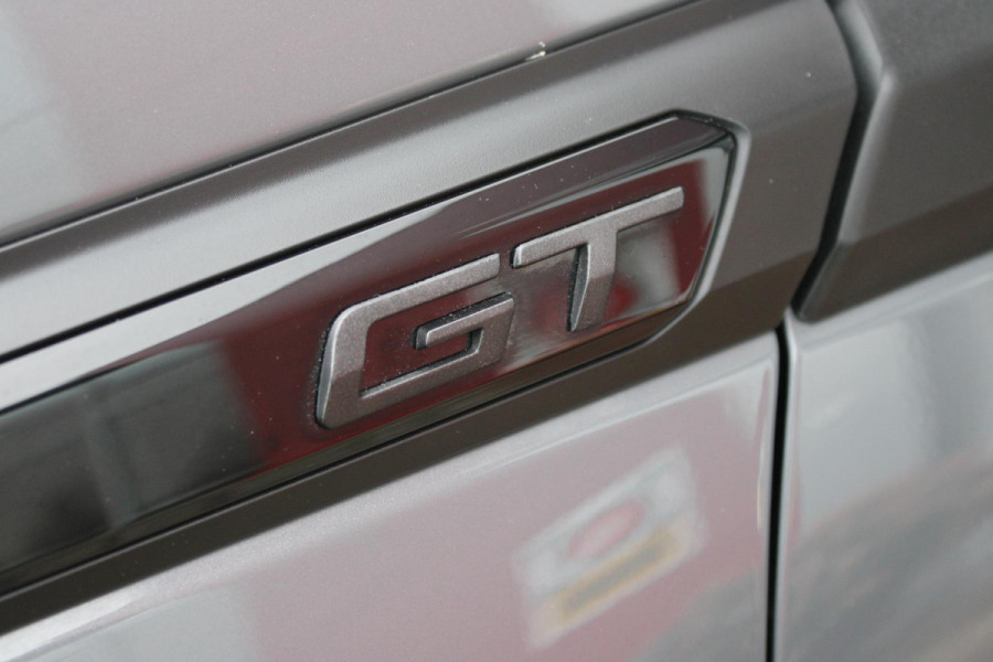 Peugeot 2008 1.2 130PK AUTOMAAT GT PACK | ELEKTRISCH BEDIENBARE BESTUURDERSSTOEL | NAVIGATIE | FULL LED KOPLAMPEN | DRAADLOZE APPLE CARPLAY/ANDROID AUTO | ADAPTIVE CRUISE CONTROL | CAMERA VOOR + ACHTER | CLIMATE CONTROL | LICHTMETALEN VELGEN 17" | KEYLESS ENTRY/START | DAB+ RADIO | ALCANTARA/LEDEREN BEKLEDING  | DODEHOEK DETECTIE | PARKEERSENSOREN VOOR + ACHTER | STOEL VERWARMING |