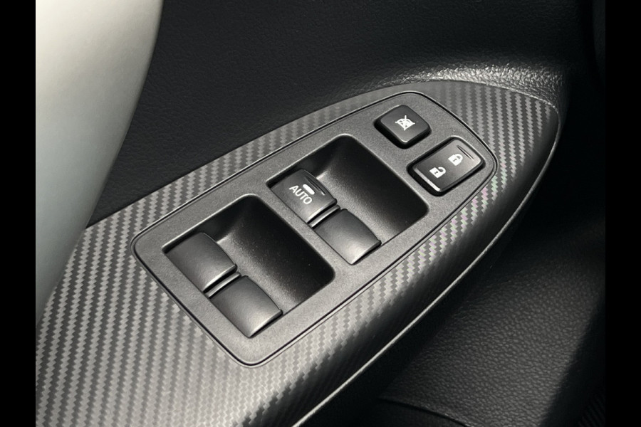 Mitsubishi Eclipse Cross 2.4 PHEV Intense | Carplay | Camera | 18 inch | Keyless