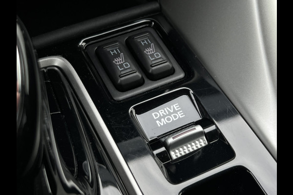 Mitsubishi Eclipse Cross 2.4 PHEV Intense | Carplay | Camera | 18 inch | Keyless