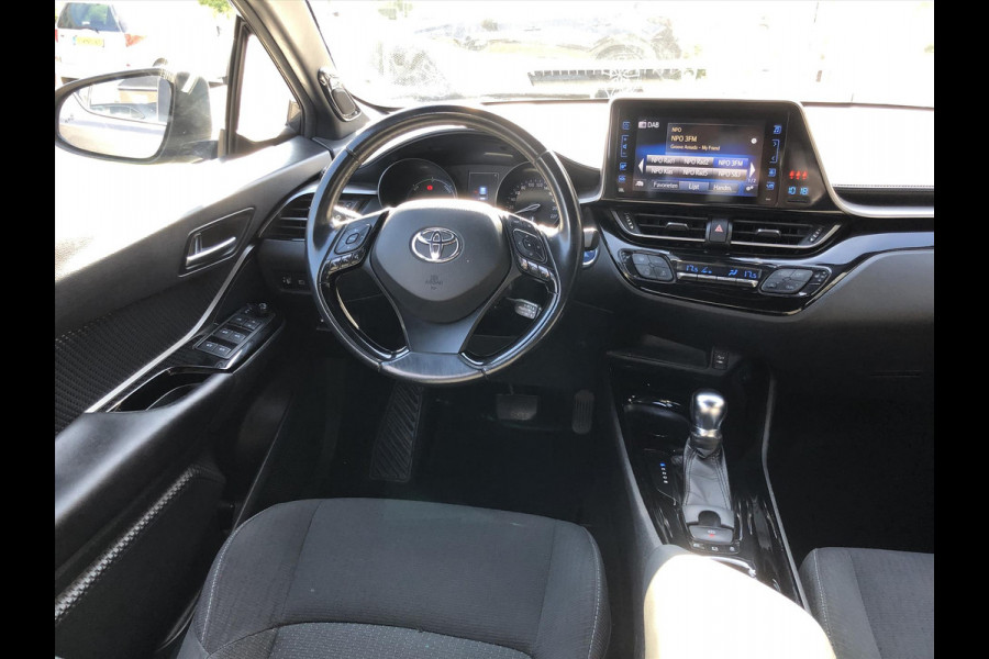 Toyota C-HR 1.8 Hybrid Style | JBL, Navigatie, Dodehoekherkenning, Parkeersensoren, Stoelverwarming , Keyless, 18 inch