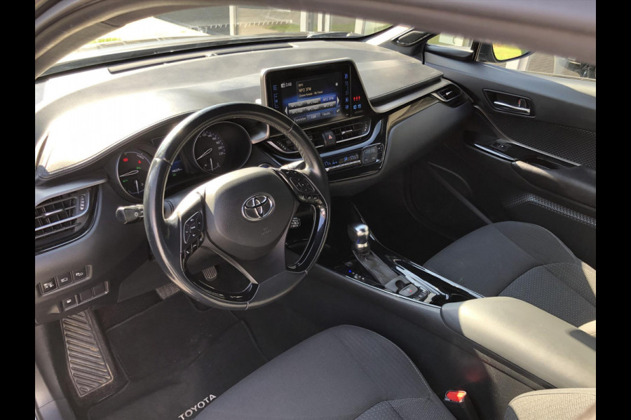 Toyota C-HR 1.8 Hybrid Style | JBL, Navigatie, Dodehoekherkenning, Parkeersensoren, Stoelverwarming , Keyless, 18 inch
