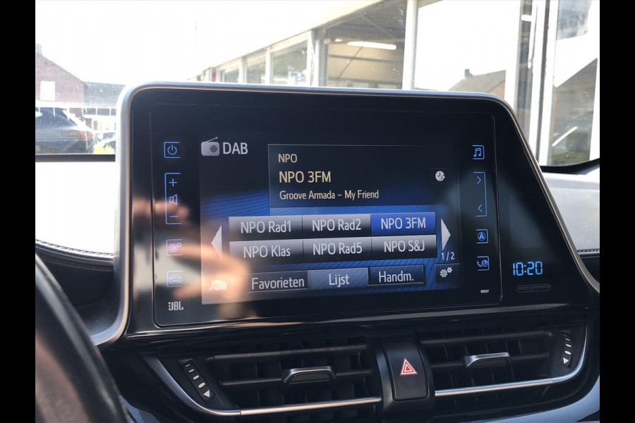 Toyota C-HR 1.8 Hybrid Style | JBL, Navigatie, Dodehoekherkenning, Parkeersensoren, Stoelverwarming , Keyless, 18 inch