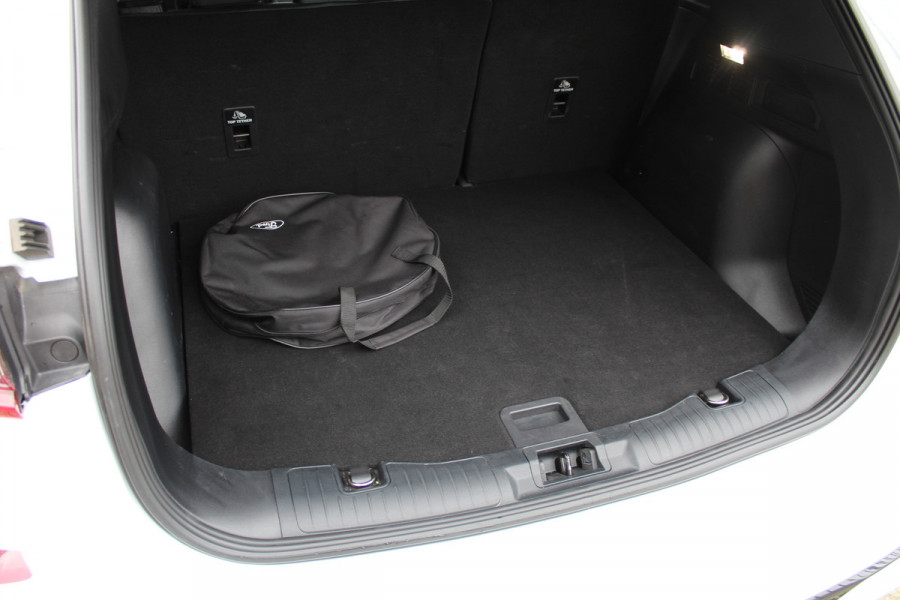 Ford Kuga 2.5 PHEV ST-Line X | Trekhaak | Panoramadak | AGR | Led | Head-up | B&O