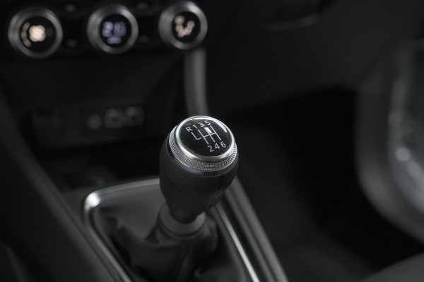 Renault Captur TCe 90 Evolution | Parkeersensoren | Apple Carplay | Climate Control | Stoelverwarming