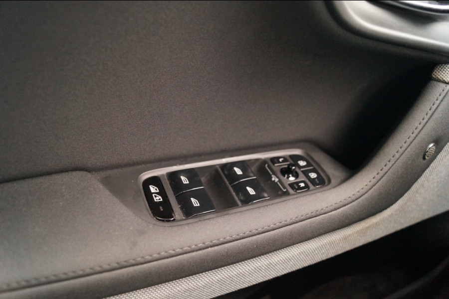 Polestar 2 Long Range Dual Motor 78kWh Launch Edition -PANO-