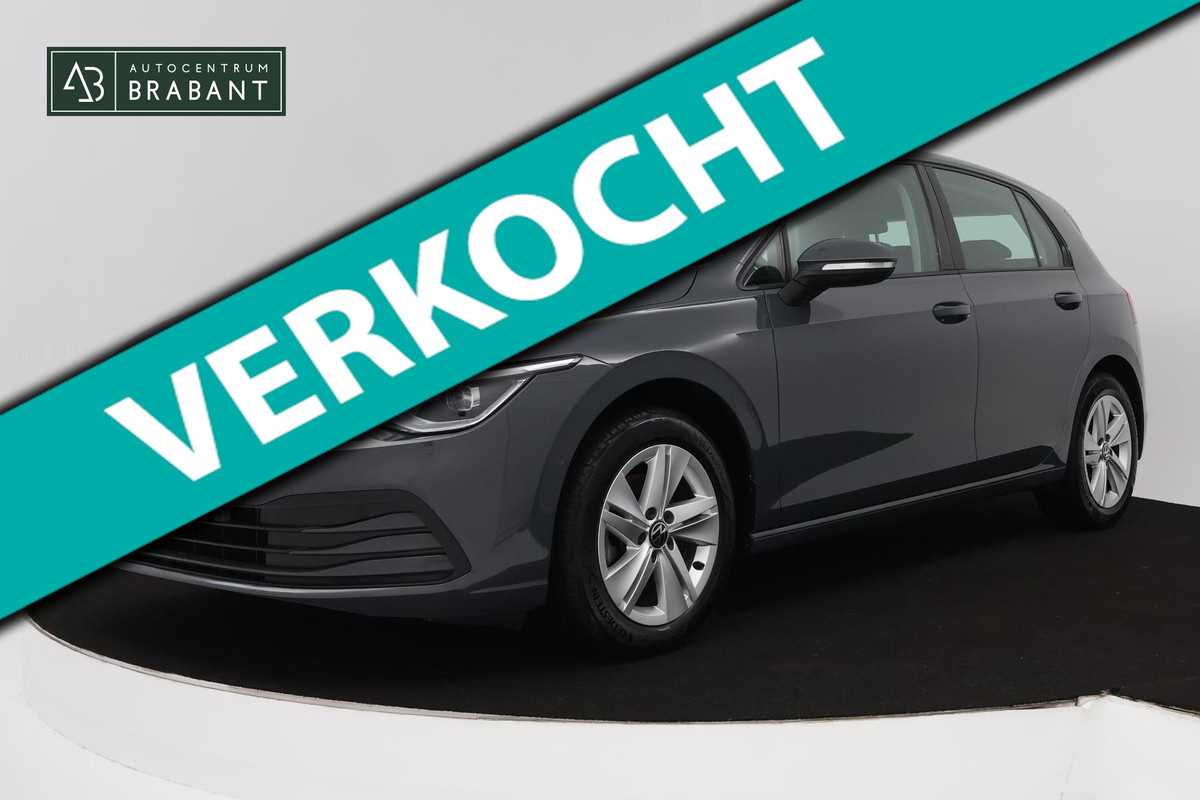 Volkswagen Golf 1.5 TSI Life Business (STOELVERWARMING, NAVIGATIE, ELEKTR STOELEN, DIGITAAL DASHBOARD, PARKEERSENSOREN, NL-AUTO)