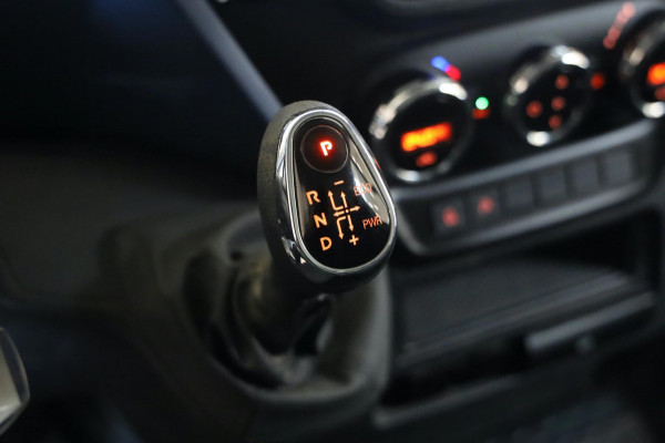 Iveco Daily 35S18 L4/H3 AUTOMAAT 180PK LED CAMERA CLIMA Imperiaal-Trap 3500K TREKHAAK LEASE V/A €178,- p.m. INRUIL MOG