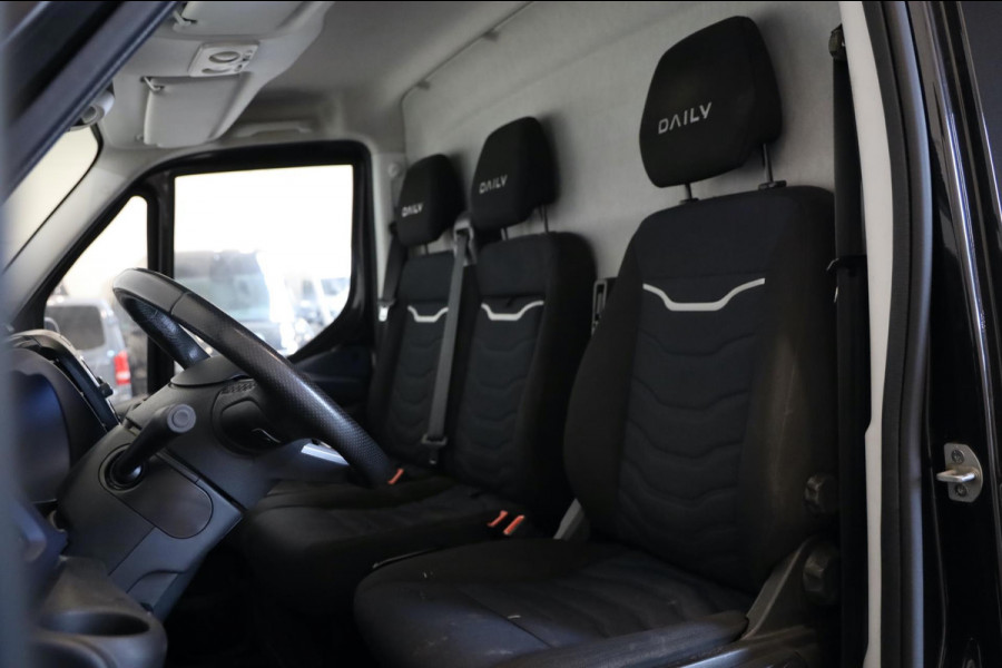 Iveco Daily 35S18 L4/H3 AUTOMAAT 180PK LED CAMERA CLIMA Imperiaal-Trap 3500K TREKHAAK LEASE V/A €178,- p.m. INRUIL MOG