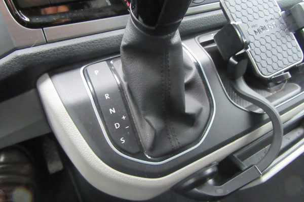 Volkswagen Transporter 2.0 TDI L2H1 DSG, DC, Comfortline Plus