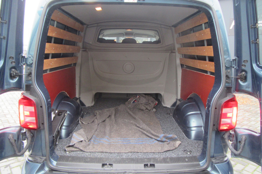 Volkswagen Transporter 2.0 TDI L2H1 DSG, DC, Comfortline Plus