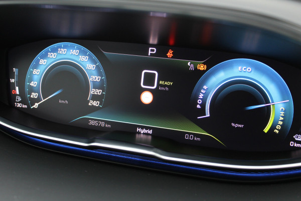 Peugeot 3008 1.6 HYbrid 225 GT | Nachtzicht | Panoramadak | Trekhaak | Navigatie | Camera | BLIS