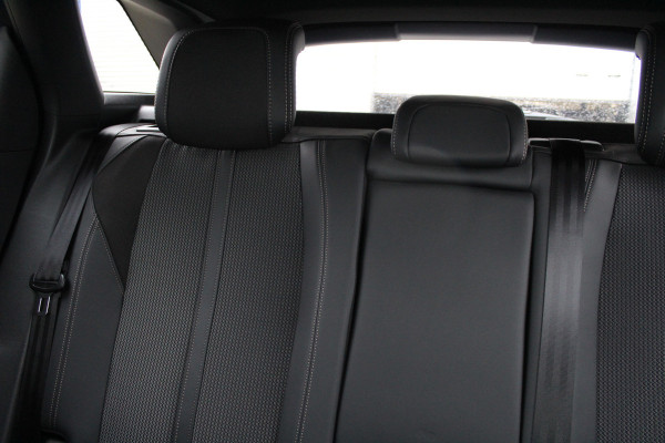 Peugeot 3008 1.6 HYbrid 225 GT | Nachtzicht | Panoramadak | Trekhaak | Navigatie | Camera | BLIS