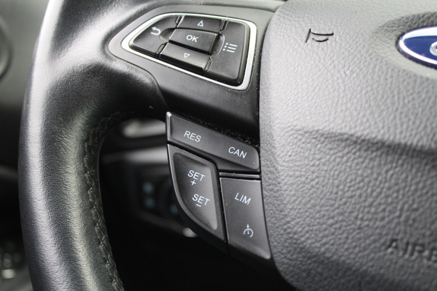 Ford EcoSport 1.0 EcoBoost 125PK Titanium | Automaat | Trekhaak | BLIS | Winterpack | Navigatie