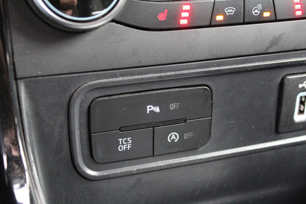 Ford EcoSport 1.0 EcoBoost 125PK Titanium | Automaat | Trekhaak | BLIS | Winterpack | Navigatie