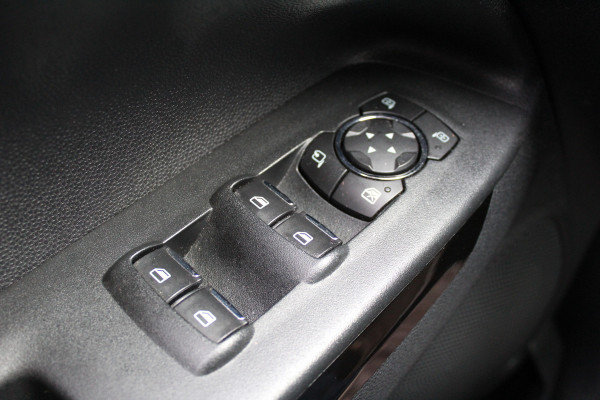 Ford EcoSport 1.0 EcoBoost 125PK Titanium | Automaat | Trekhaak | BLIS | Winterpack | Navigatie