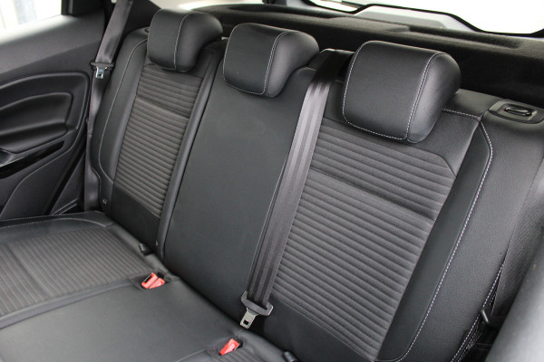 Ford EcoSport 1.0 EcoBoost 125PK Titanium | Automaat | Trekhaak | BLIS | Winterpack | Navigatie