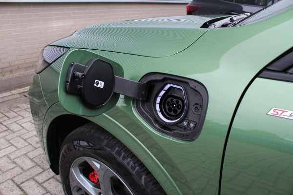 Ford Kuga 2.5 PHEV ST-Line X | Trekhaak | Panoramadak | AGR | Led | Head-up | B&O