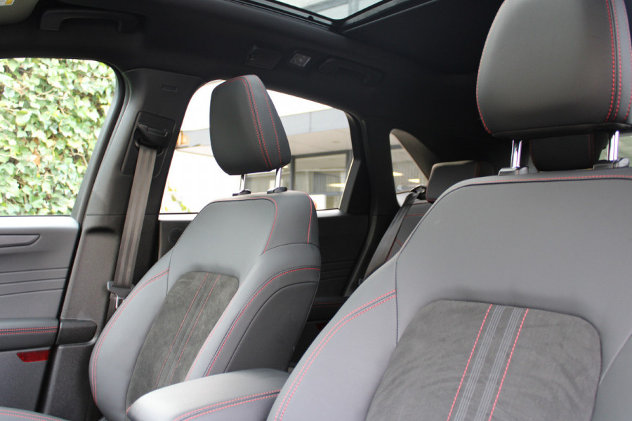 Ford Kuga 2.5 PHEV ST-Line X | Panoramadak | AGR | B&O | Head-up | Trekhaak |