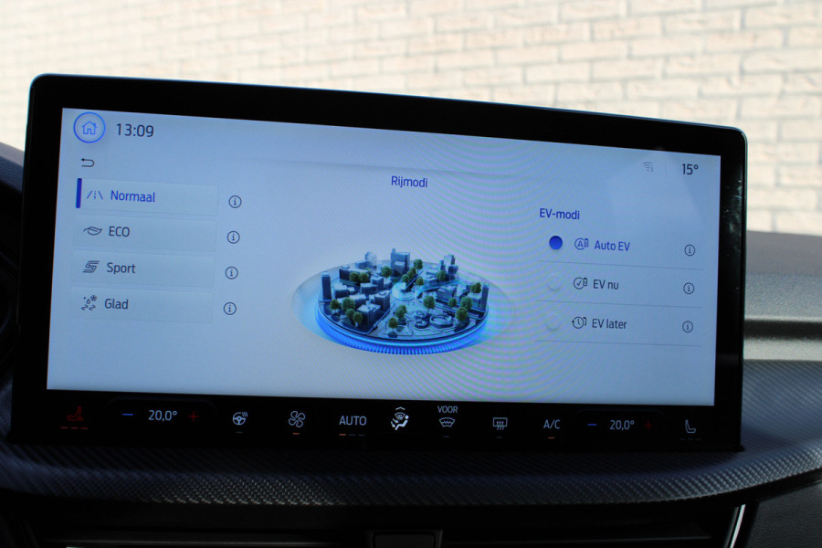 Ford Kuga 2.5 PHEV ST-Line X | Panoramadak | AGR | B&O | Head-up | Trekhaak |