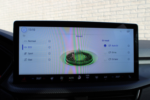 Ford Kuga 2.5 PHEV ST-Line X | Panoramadak | AGR | B&O | Head-up | Trekhaak |