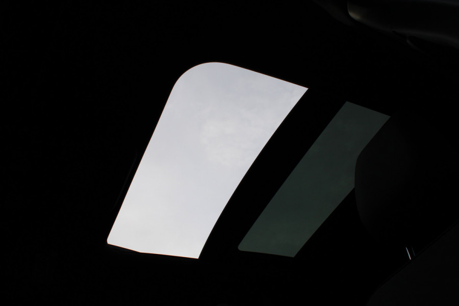 Ford Kuga 2.5 PHEV ST-Line X | Panoramadak | AGR | B&O | Head-up | Trekhaak |